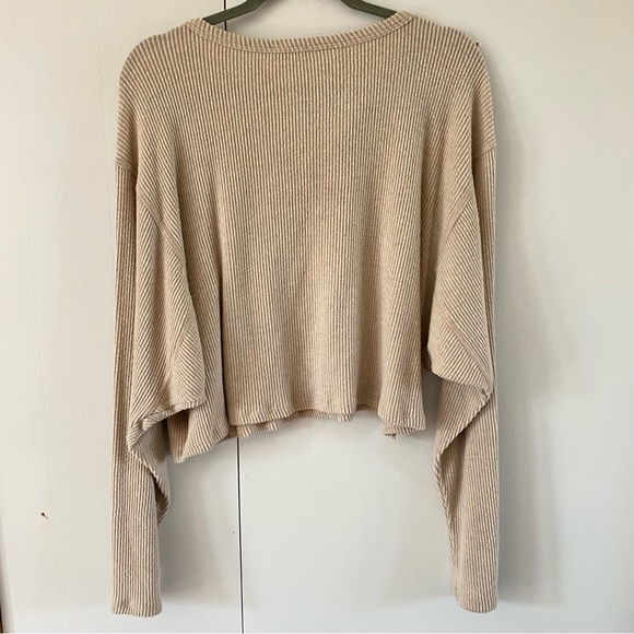 Cropped V Neck Sweater - Picture 5 of 5